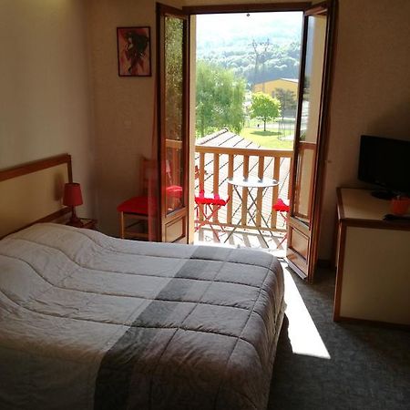 Hôtel Le Sainte Hélène Esterno foto